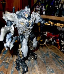 Transformers Studio Series 31 Battle Damaged Megatron Voyager 2017 Hasbro