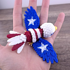 Tiny Eagle 3D Articulated Flexi Fidget Toy Gift- Collectible Desk Pet – Flag