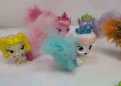LOT of 10 Disney Princess Palace Pets Furry Tail Glitzy Glitter Plus Accessories