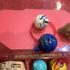 Bakugan Battle Brawlers Dragonoid Figure Ball Set w/ Carrying Case Multicolor