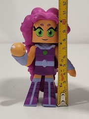 New York Comic Con 2017 Exclusive DC Vinimates Teen Titans Go Flashback Starfire