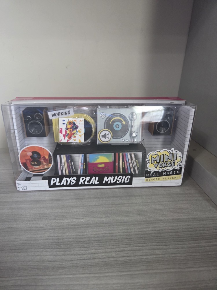 MGA’s Miniverse Real Music Playable Record Player NEW SHIPS TODAY