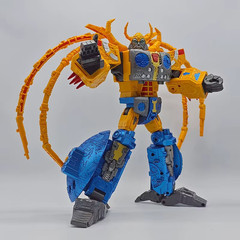 M Collection Deformable The Chaos Bringer Unicron Planet Eater 12″ Action Figure