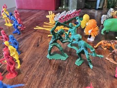 Huge Lot Action Figure & Animals -80 Pieces From Various Playsets!