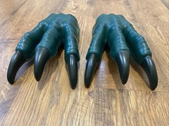 Jurassic World JW Velociraptor Raptor Green Claws Hands Costume Cosplay 2014