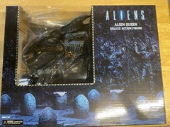 NECA- “Alien Queen Deluxe Action Figure” W/ Original Box And Accessories