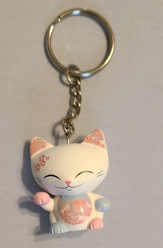 MANI THE LUCKY CAT FIGURE – KEY CHAIN- FLORAL PATTERN –RARE