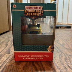 Transformers Rescue Bots Academy 11 Piece Jump Set BUMBLEBEE & CHASE