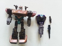 Transformers Custom Quickstrike Netflix Sparkless Bot With Gun & Slitherfang