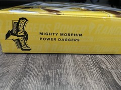 Power Rangers Lightning Collection Mighty Morphin Power YELLOW Daggers NEW