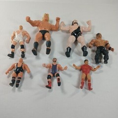WWF – WWE – WRESTLERS ACTION FIGURES TOY LOT VINTAGE 1980’S Rubber And Plastic