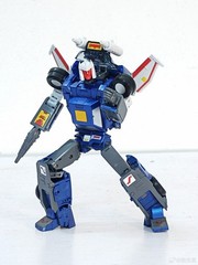 Star Toys ST-02 Tracker Tracks Masterpiece Scale SEALED NEW🇺🇲USA!