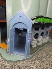 TRENDMASTERS Vintage 1997 Casper the Ghost Whipstaff Manor Playset House READ
