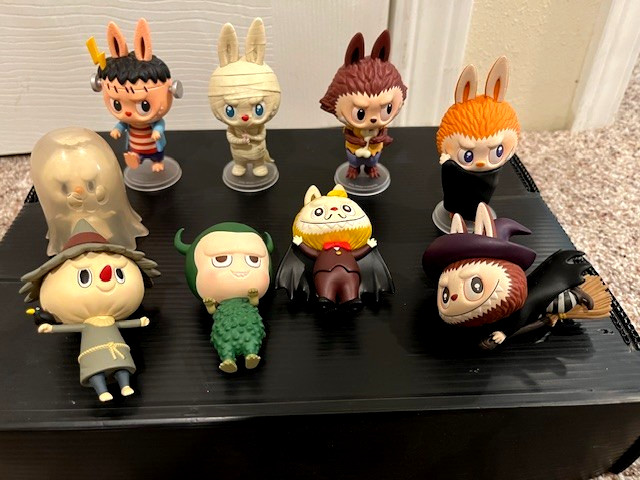 Pop Mart Monsters Carnival lot of 9 – some pieces missing (see pics)