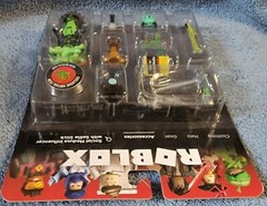 ROBLOX AVATAR SHOP SOCIAL MEDUSA INFLUENCER WITH SELFIE STICK SET