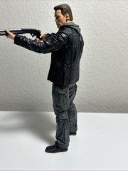 NECA T-800 Guardian TERMINATOR GENISYS Action Figure NECA Schwarzenegger LOOSE