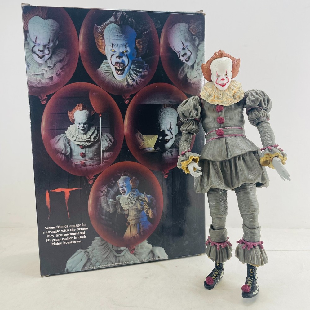 Stephen King’s 2017 Movie IT Pennywise The Clown Ultimate 7″ Action Figure