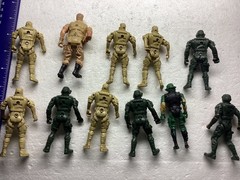 Unbranded Action Figures Army Men Military Soldiers Lot of 11.