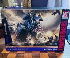 Hasbro Transformers Platinum Edition G1 Trypticon Reissue New Sealed 2014