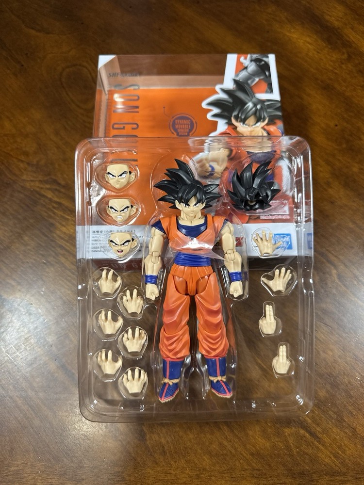 SH Figuarts Dragon Ball Z Son Goku The Kind-Hearted Saiyan Bandai Tamashii *NEW*