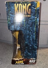 MEZCO King Kong Movie Deluxe Figure Closed Mouth with Tooth 15″ 8th Wonder World