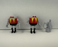Jazwares Sonic Egg Robos 3” Figures + 1 Accessory!