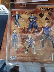 The Goonies Sloth Mezco Toys 2007! – ( RARE ERROR )- RARE ERROR – LOOK Misprint