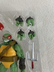 BST AXN TMNT Raphael IDW Comic Book Action Figure – Open Box Missing 1 Sai