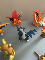 Pokemon 2019 Lot of 16 Figures Toys Collection Lot Pikachu Charizard Mega Constr