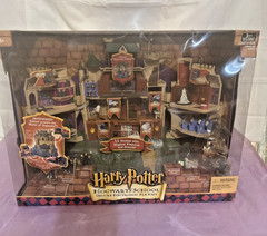 Harry Potter Hogwarts School Deluxe Electronic Playset Mattel 2001 NIB