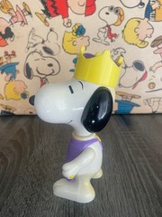 Peanuts Snoopy Collectible Toys The King McDonalds Collection Year 2000