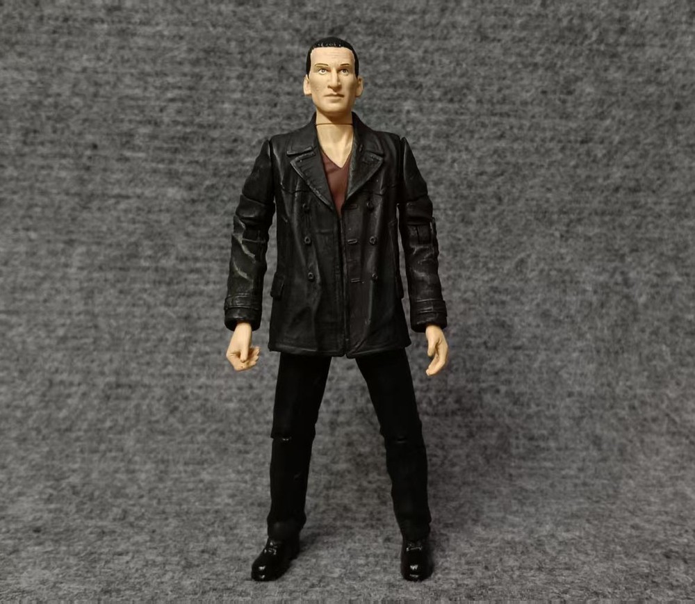 DOCTOR WHO the 4th 10th 2th 8th 9th doctor GRAHAM O’BRIEN Auton chip figure 5″