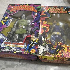 Marvel Set of 2 Figurine 1998 Toy Biz(dr Doom And Nick Fury