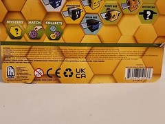Roblox Bee Swarm Simulator Panda Bear 5″ Figure Pk w/ Mystery Bee & Honeycomb