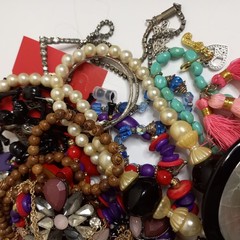 1 Pound Craft Jewelry Lots- Great For Making Jewelry Crafts- Make An Offer!