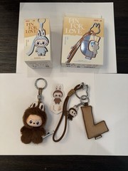 The Monsters Pin For Love Series Letter L Pendant Blind Box Bundle (plush L)
