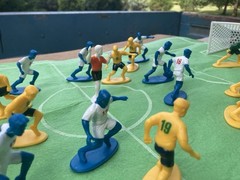 Soccer Guys Yellow/Black vs Blue/White Sports Action Figures That Inspire USED