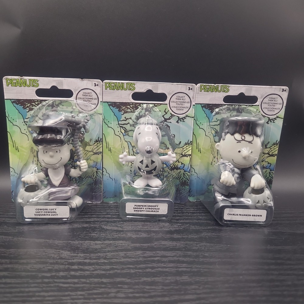 Lot Of 3 Halloween Peanuts B & W Mini Figures Snoopy Lucy Charlie Brown New