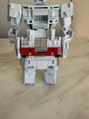 MD005 Transformers SS86 White Optimus Prime AKA Ultra Magnus