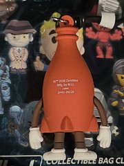 Monogram FALLOUT series 1 figural 3D Bag clip CHASE EXCLUSIVE A BOTTLE Bethesda