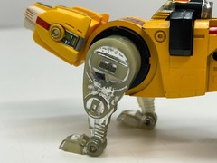 2 Vtg 1981 Y&K Japan Voltron Lions Yellow Blue Lion Diecast Toy GB-36 AsIs Parts