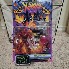 NEW 1996 Marvel X-Men Professor Xavier Mutant Armor Series Action Figure Toy Biz