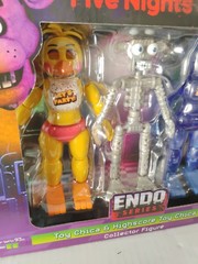 Five Nights at Freddy’s Endo Series Toy Chica & High Score Toy Chica