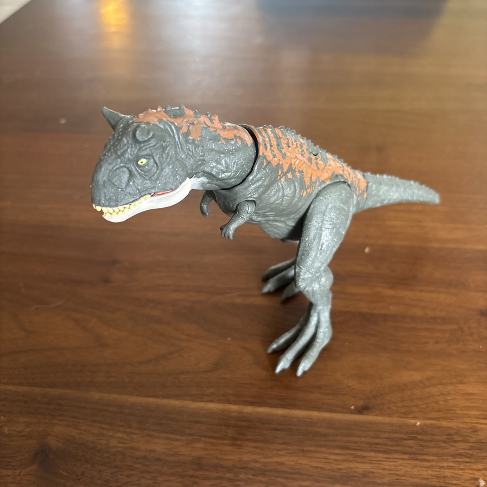 Jurassic World Dominion Owen Escape Carnotaurus Dinosaur Figure used