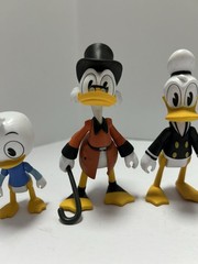 2017 DuckTales Vault Launchpad Glomgold Webby Louie Scrooge Figure Toy Lot