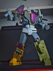 In Hand! New Magic Square Bruticus Combiner MS 51R-55R Set of 5 Action Figure