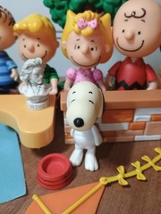 Peanuts Action Figure Lot Charlie Brown Kite Eating Tree Woodstock 2002 PVC