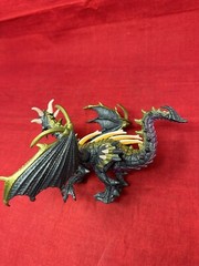 RAZORTHORN DRAGON ACTION FIGURE DRAGONHEART W/ BATTLE THORNS PURPLE GREEN CLEAN!