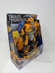 NEW Transformers Bumblebee Robo Power Revving Robots 10″ Talking Hasbro Tomy