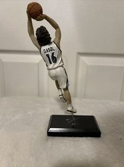 Pau Gasol Limited Edition Figure Memphis Grizzlies 096/3000